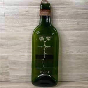 Root:1 Flattened Green Glass Wall Decor